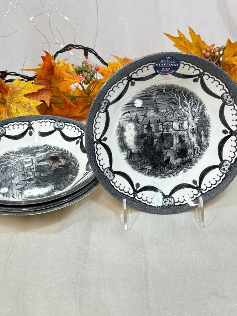 Royal Stafford Halloween Wicked Witch Coven Spell Ghost Salad Soup Bowls 4 RARE